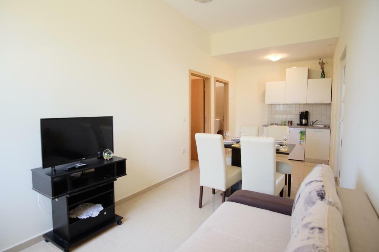 Apartmani Viktorija Vrana  المظهر الخارجي الصورة