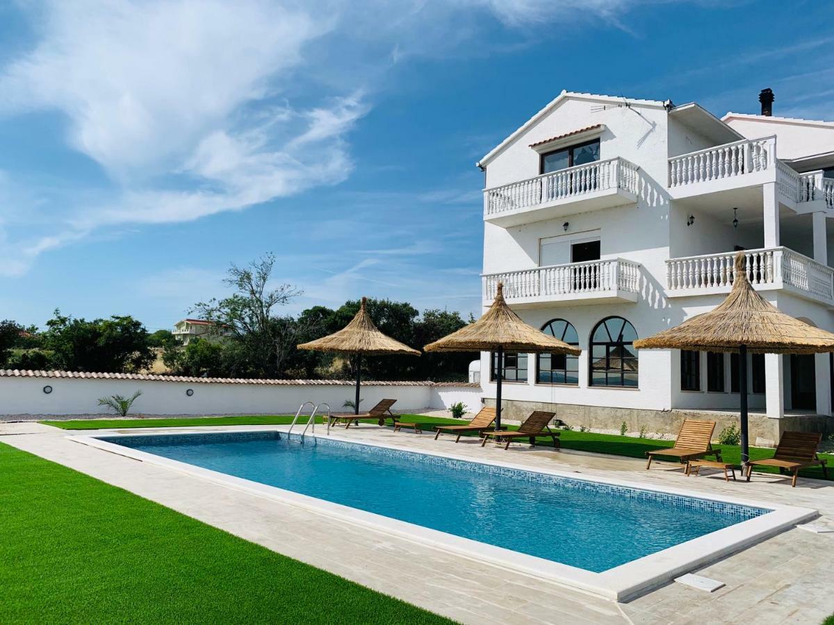 Apartmani Viktorija Vrana  المظهر الخارجي الصورة