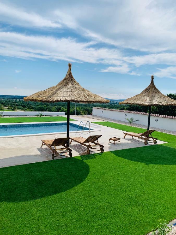 Apartmani Viktorija Vrana  المظهر الخارجي الصورة