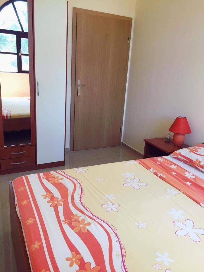 Apartmani Viktorija Vrana  المظهر الخارجي الصورة