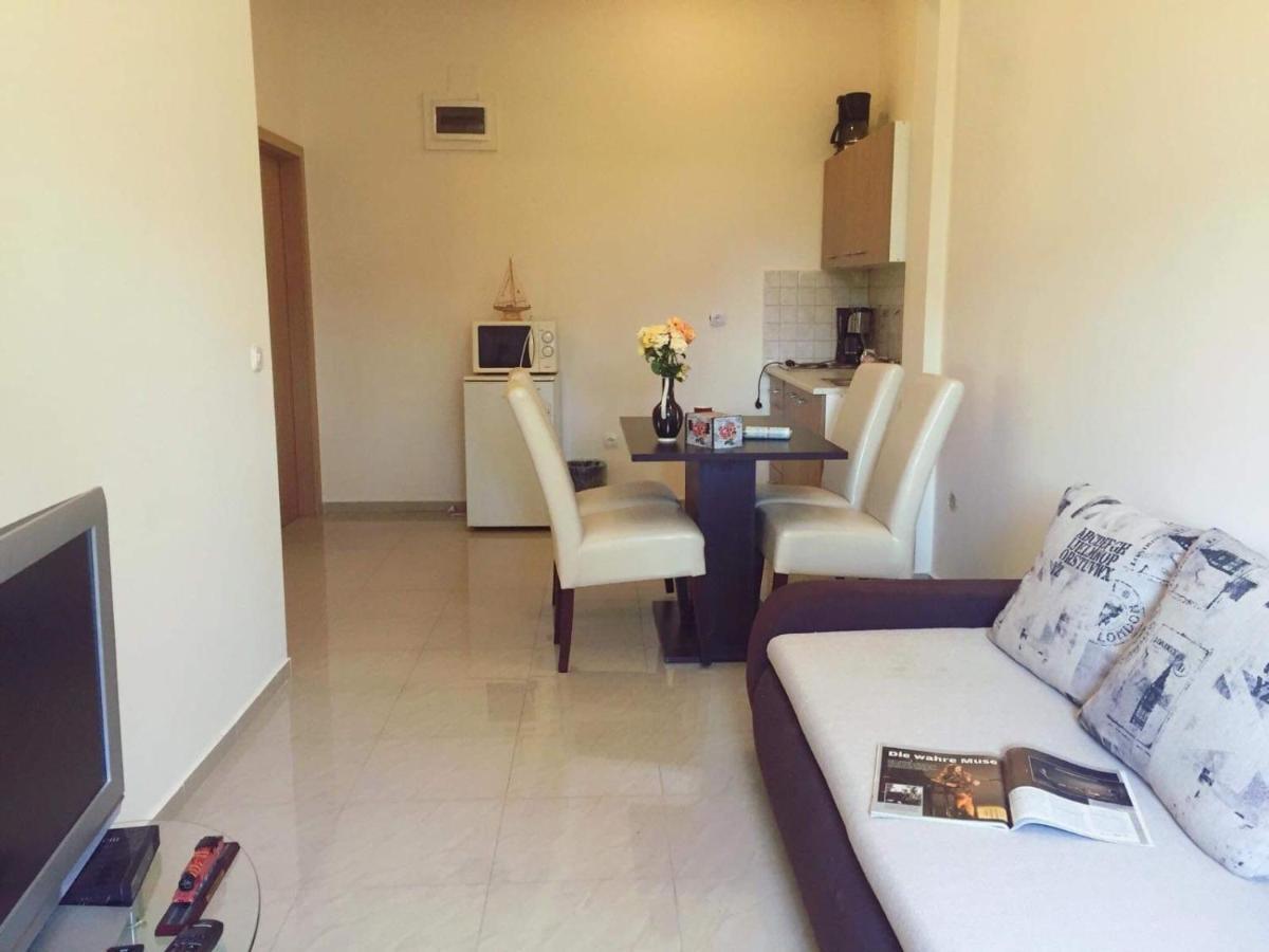 Apartmani Viktorija Vrana  المظهر الخارجي الصورة